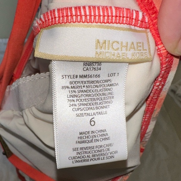 One piece Micheal Kors swimsuit - Picture 3 of 6